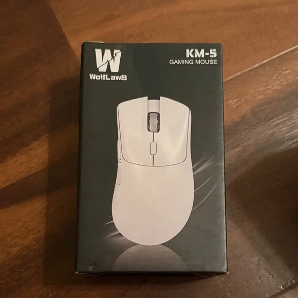 KM-5 White Gaming Mouse - Picture 1 of 2